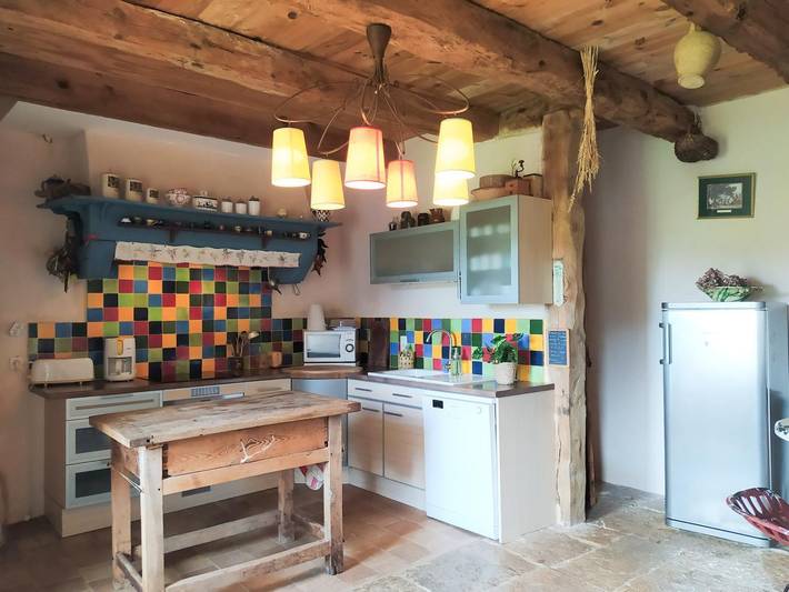Gîte pour 8 personnes, avec jardin, animaux acceptés à Saint-Georges-de-Lévéjac - 3