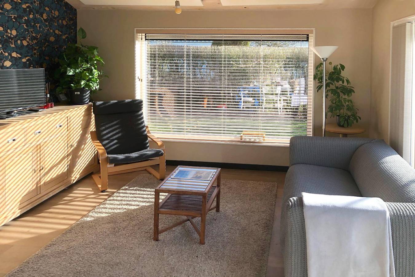 Sungarden, gelegen in klein vakantiepark met speeltuin, 2 slaapkamers en ruime tuin in Noordwijk, Nederlandse Noordzeekust