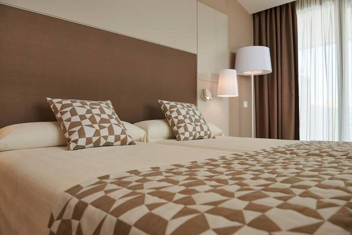 Hotel für 10 Personen, mit Whirlpool und Terrasse sowie Garten und Sauna in El Arenal - 3