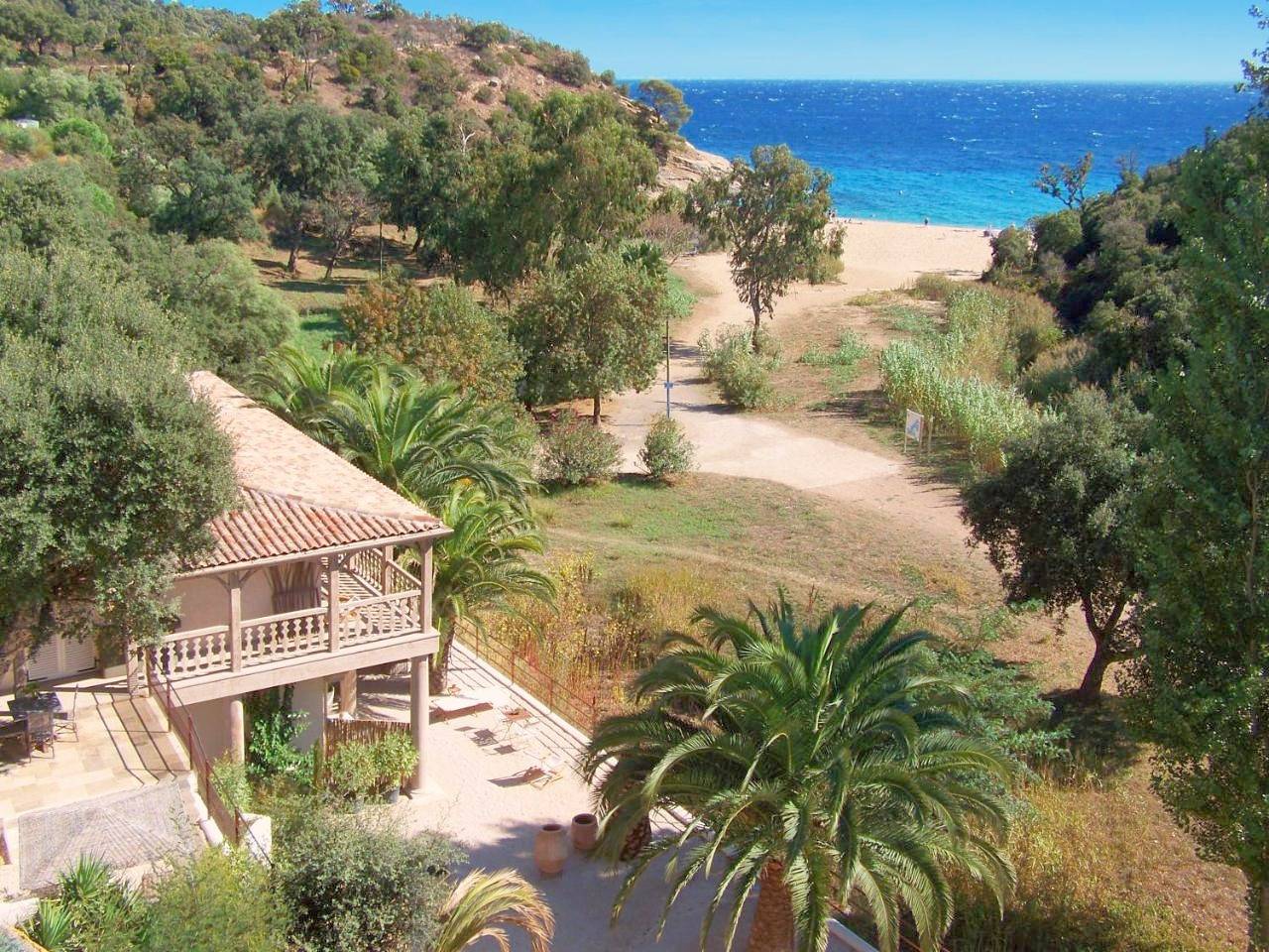 Le Clos des Sept Palmiers in Cavalaire-sur-Mer, Parc national de Port-Cros