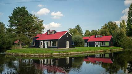 Bungalow für 4 Personen, mit Balkon/Terrasse und Terrasse in den Niederlande