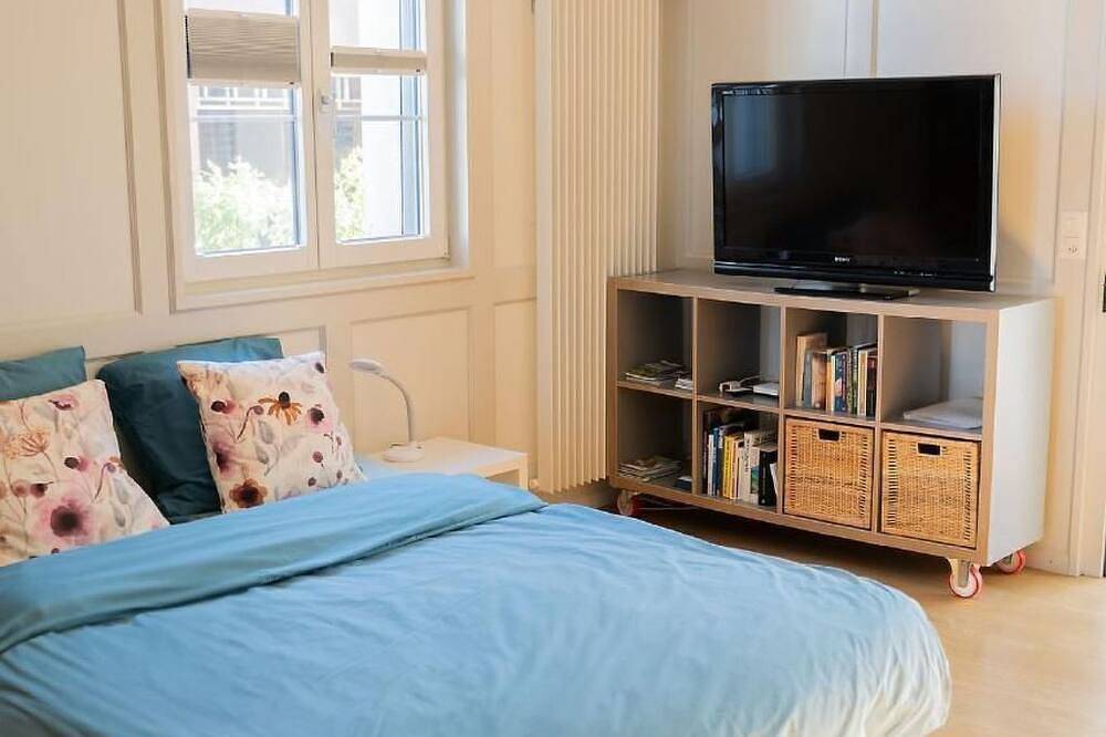 Ganze Wohnung, Studio Ferienwohnung - 38 m2- mit Gartennutzung in Bottighofen, Bodensee (Schweiz)