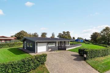 Ferienhaus für 8 Personen, mit Sauna in Eskov Strandpark