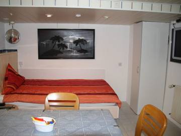 Ferienwohnung für 2 Personen, mit Garten in Weil am Rhein