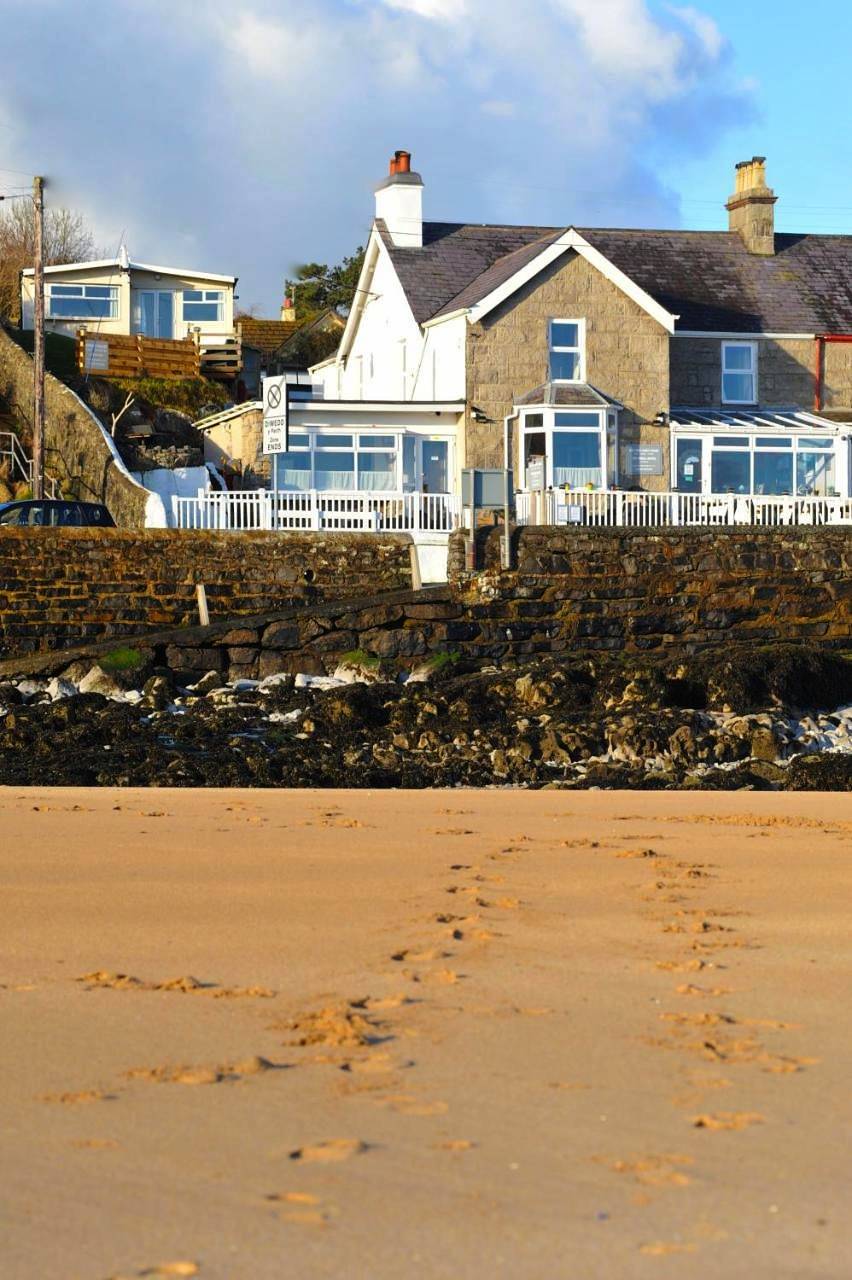 Budget Double Room in Benllech, Isle of Anglesey
