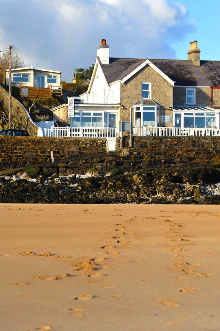 Holiday letting for 2 people, with Terrace and Garden in Benllech