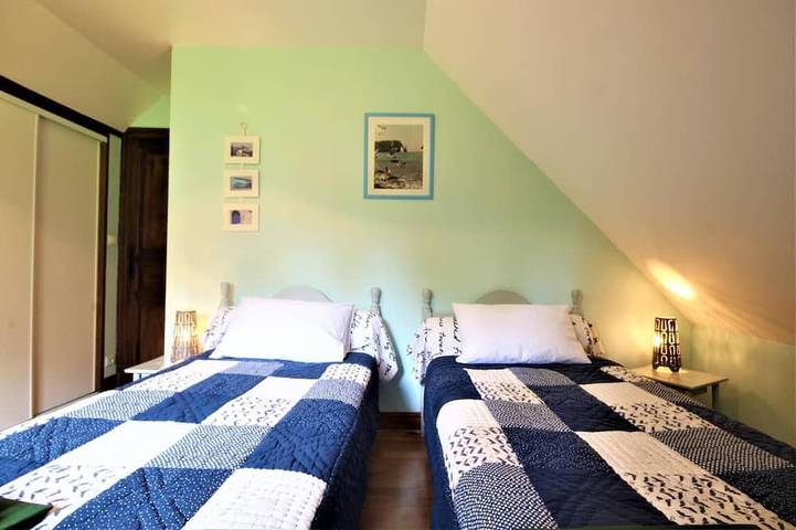 Location de vacances pour 6 personnes, avec jardin et terrasse à Bec-de-Mortagne - 3