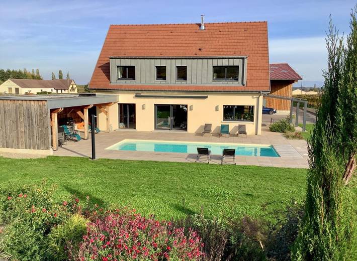 Location de vacances pour 8 personnes, avec jardin ainsi que jacuzzi et piscine à Pfaffenheim - 4