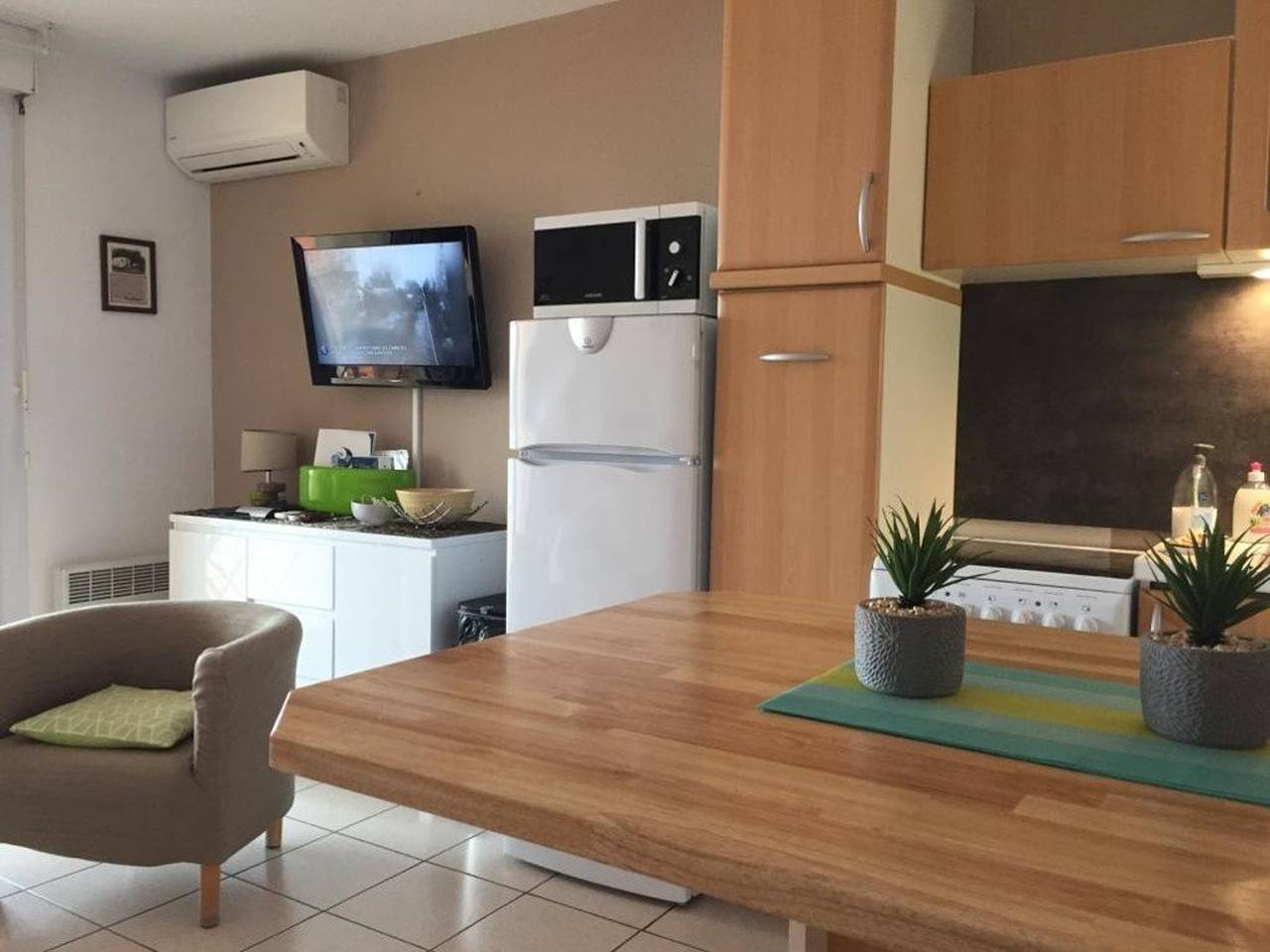Entire apartment, Banyuls Apartment, sea view, Ac and Wifi in La Côte Vermeille, Banyuls-sur-Mer
