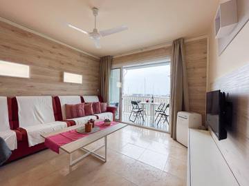 Apartment for 5 People in Tarragona, Costa Dorada, Photo 4