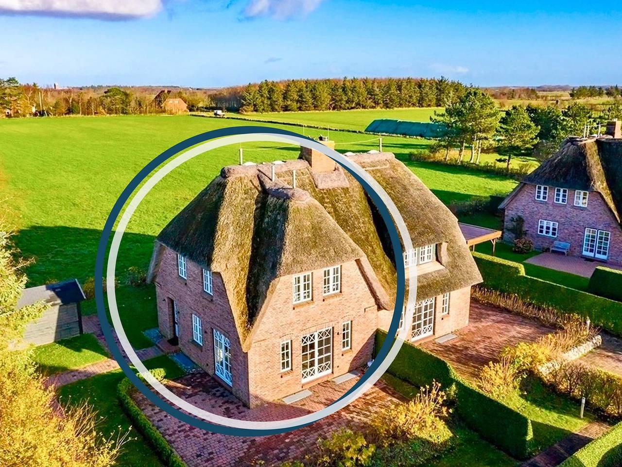 Seesucht Föhr - Reethaushälfte mit Terrasse, Garten & Sauna - Seesucht-Föhr - Moderne Reet-Haushälfte mit Sauna in Utersum, Föhr