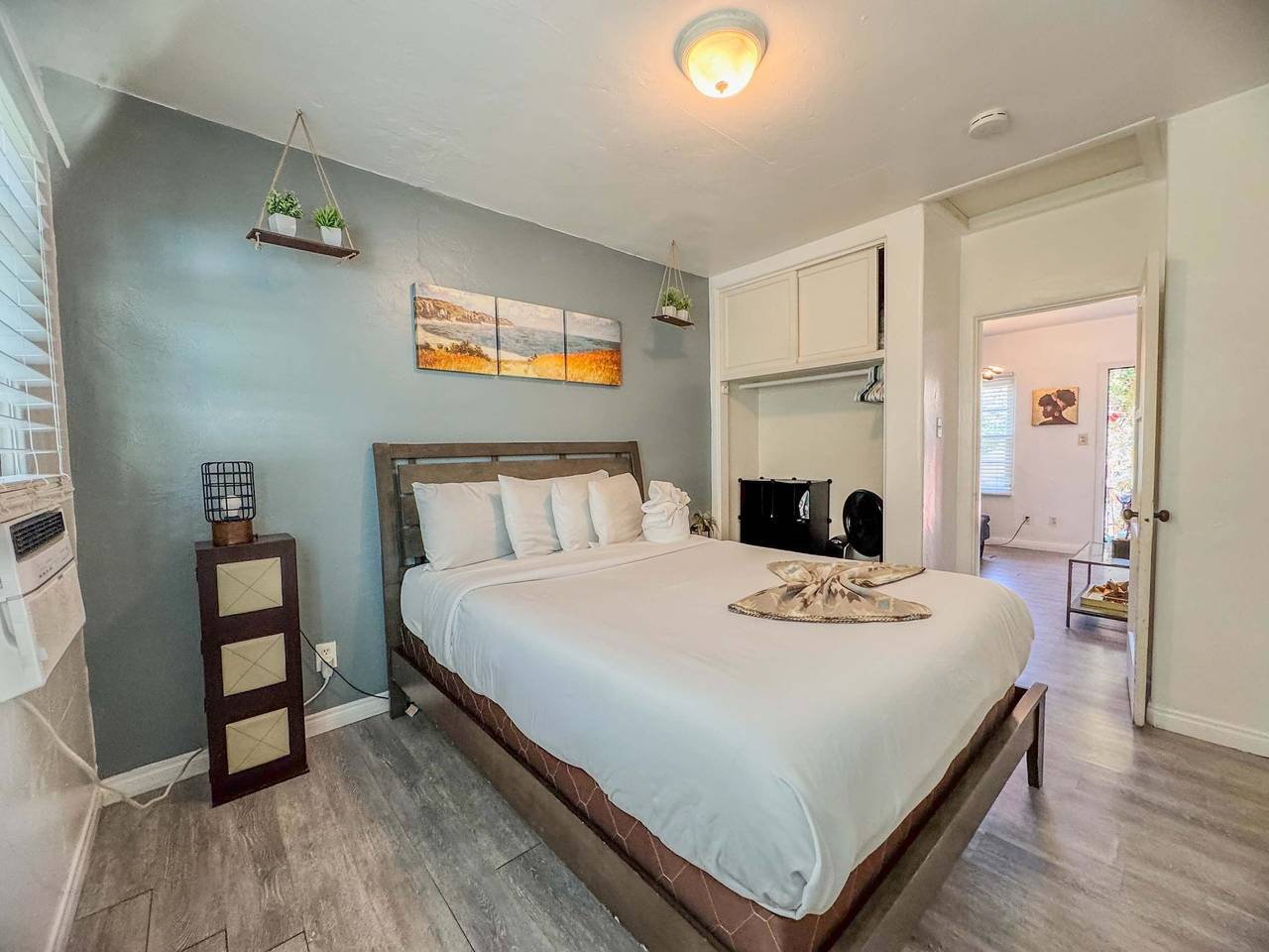  57 Private Cottage  in San Diego, San Diego County