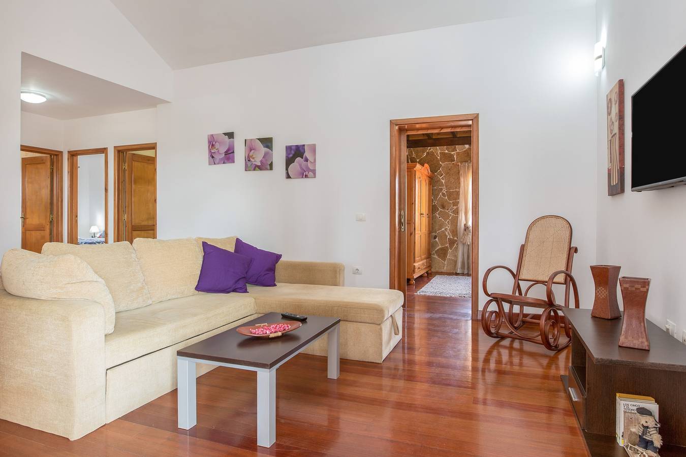 Casa rural ecológica "Laura" con terraza, vistas a la montaña y Wi-Fi in Puerto del Rosario, Fuerteventura