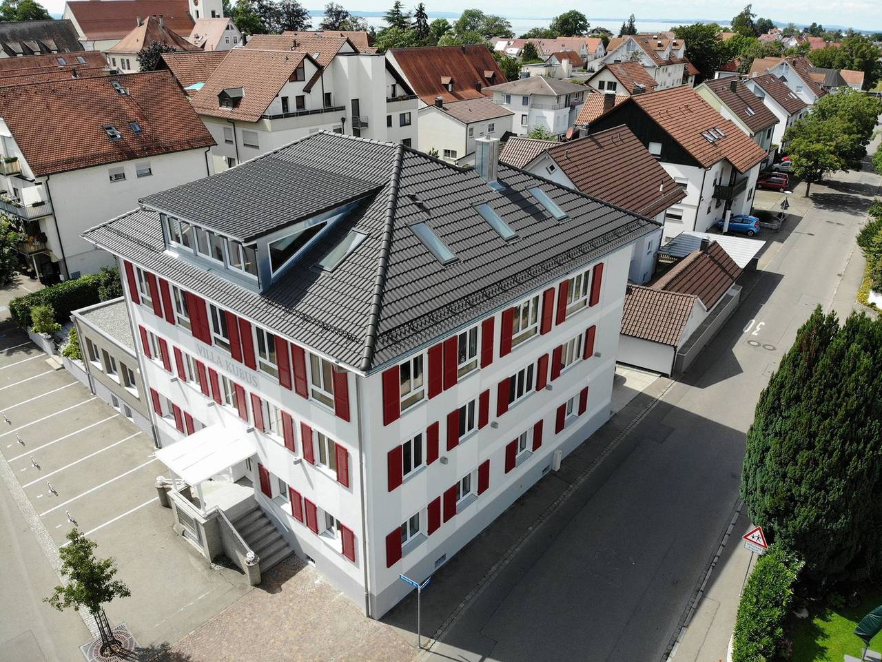 Ganze Ferienwohnung, Villa Kubus - Ferienwohnung 7, 130qm, 3 Schlafzimmer, max. 8 Personen in Langenargen, Region Bodensee-Oberschwaben