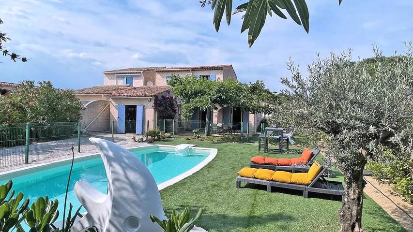 Villa für 6 Personen, mit Pool und Terrasse sowie Garten in Sainte-Maxime