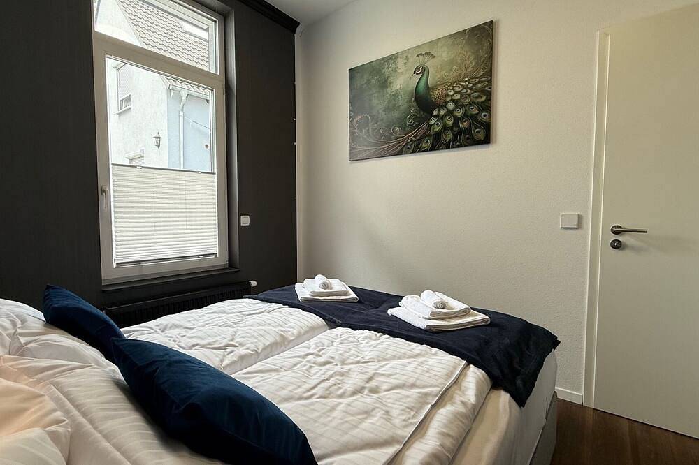Ganze Wohnung, Kings & Queens - 2Sz - Whirlpool - Garten - Grill - Paarkplatz in Dudenhofen, Rheinebene