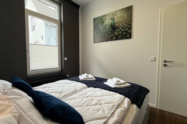 Ganze Wohnung, Kings & Queens - 2Sz - Whirlpool - Garten - Grill - Paarkplatz in Dudenhofen, Rheinebene