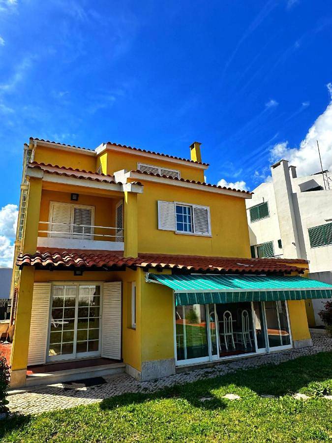 Chalet para 26 personas, con Balcón y Jacuzzi además de Terraza y Jardín en Lisboa - 4