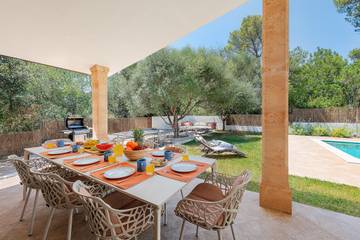 Villa in Crestatx, Sa Pobla für 8 