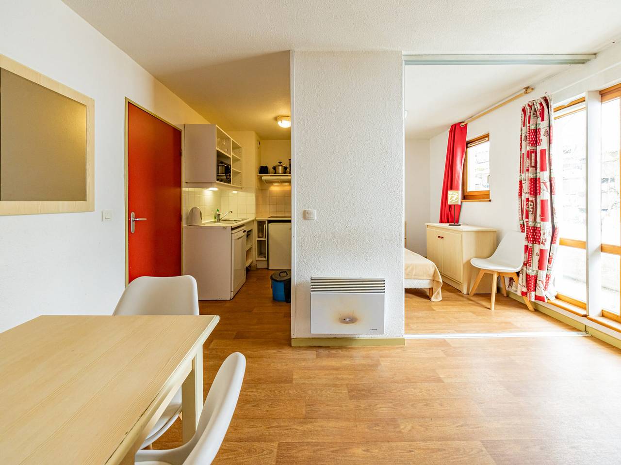 Ganze Wohnung, Helle Wohnung in St-François-Longchamp, 2 Schlafzimmer, direkt an der Piste, 6 Pers. in Saint-François-Longchamp, Le Grand Domaine