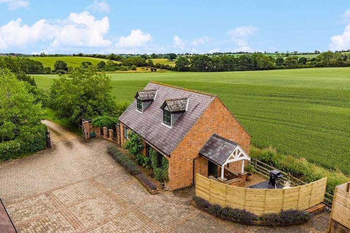 Cottage for 4 people, with garden in Northamptonshire
