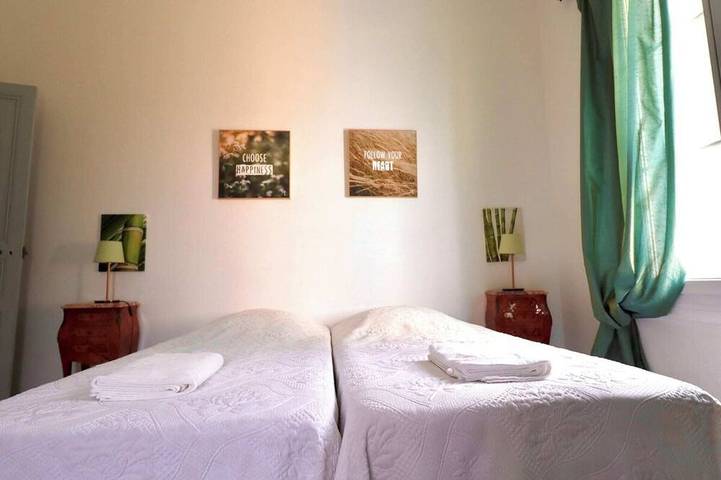 Gîte pour 10 personnes, avec balcon/terrasse à Saint-Just - 2