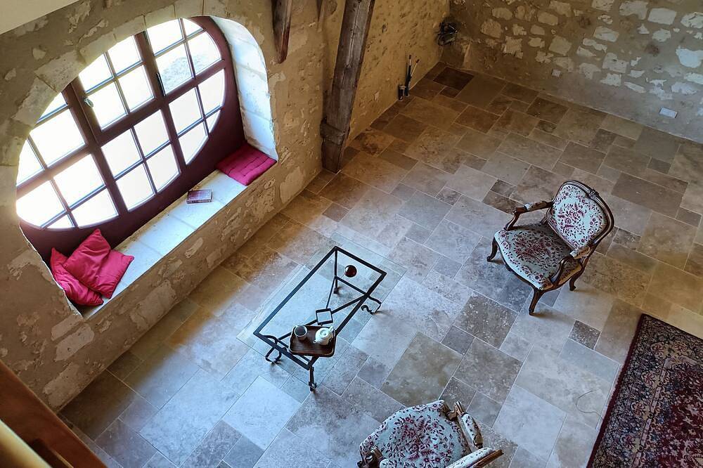 Loft romantique au château avec piscine in Gizeux, Vallée de la Loire