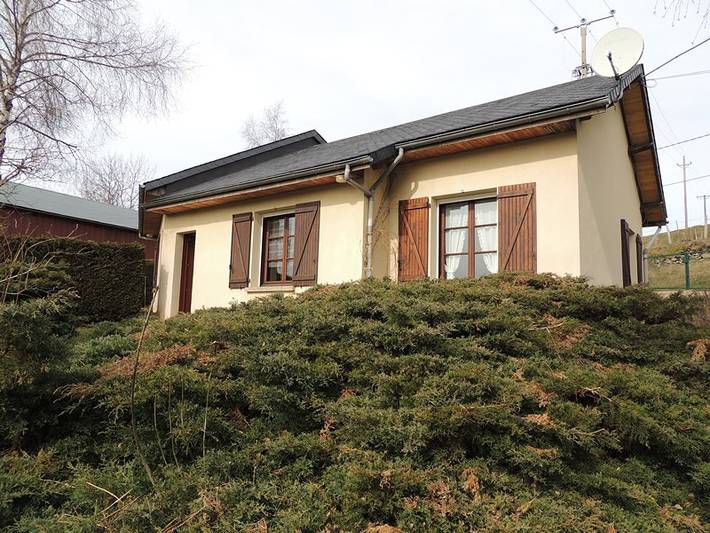 Gîte pour 5 personnes, avec jardin, animaux acceptés à Saulzet-le-Froid