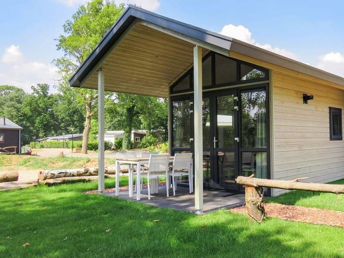 Loft voor 4 personen, met Terras en Tuin in Limburg