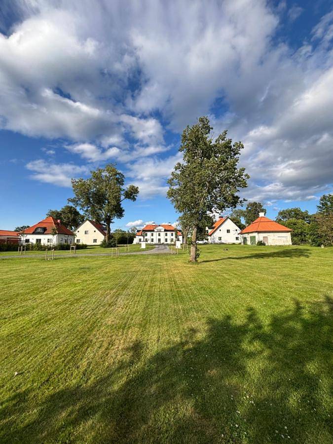 Villa für 11 Personen, mit Ausblick und Garten - 1