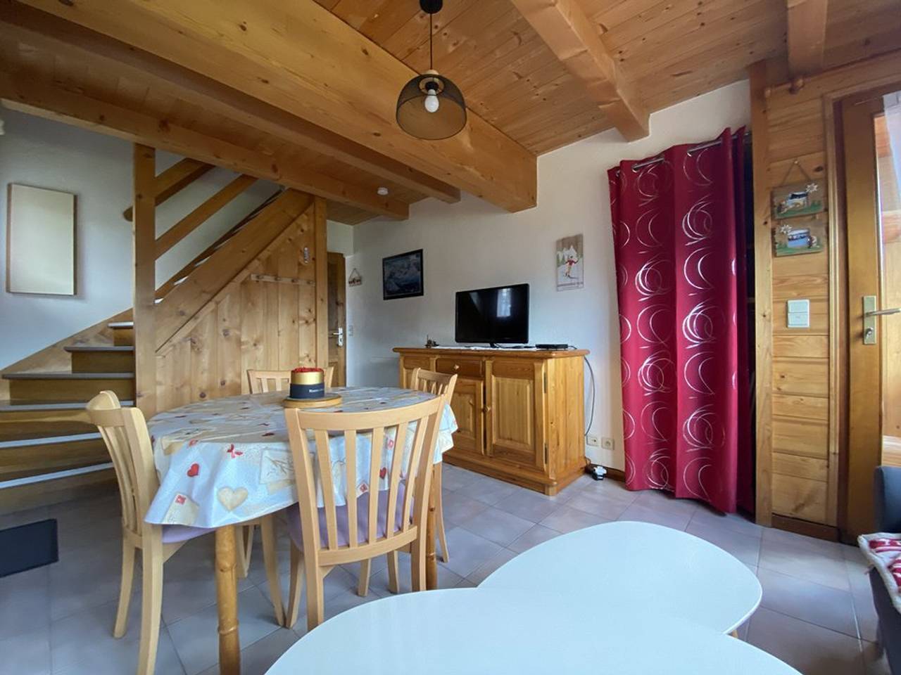 Apartamento entero, Dúplex acogedor 4 pers en Crest-Voland, cerca de pistas, parking, wifi in Crest-Voland, Albertville region