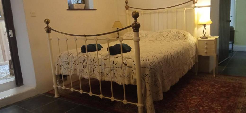 Chambre d’hôte pour 2 personnes, avec vue et terrasse