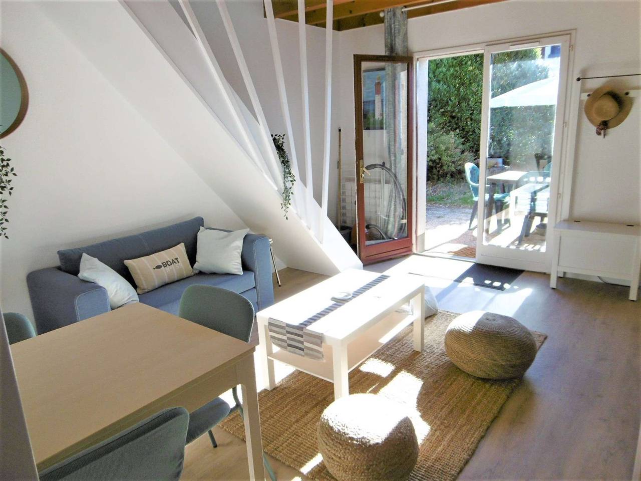 Appartement de vacances entier, Maisonnette 4 personnes à 200 m de la plage  wifi in Sarzeau, Côte des Mégalithes