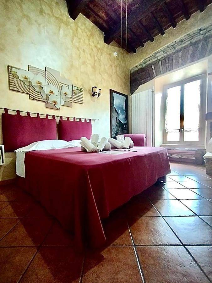 Double Room with Private Bathroom in Tivoli, Provincia di Roma