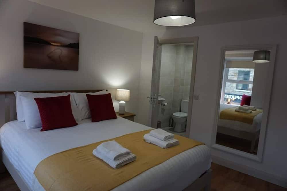 ★ Luxurious & New | in the heart of Donegal Town ★ in Donegal, County Donegal