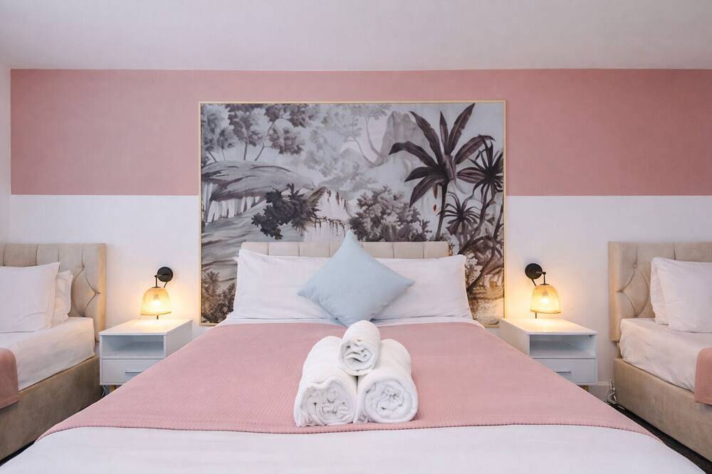 Entire apartment, Budget Friendly Private Apartment - Free Parking in Greater Manchester