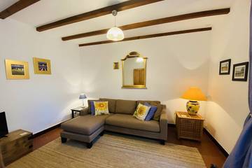 Gîte pour 4 personnes, avec jardin à Ruffec