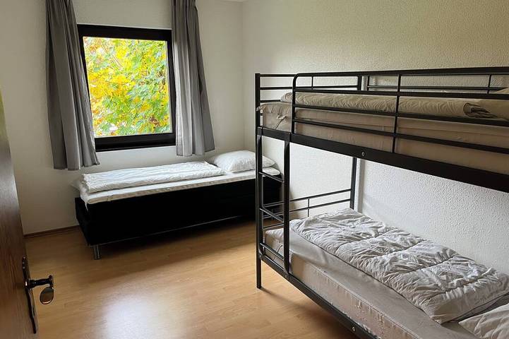 Ferienhaus Frankenau – kinder- und haustierfreundliche Erdgeschosswohnung in Frankenau, Waldecker Land