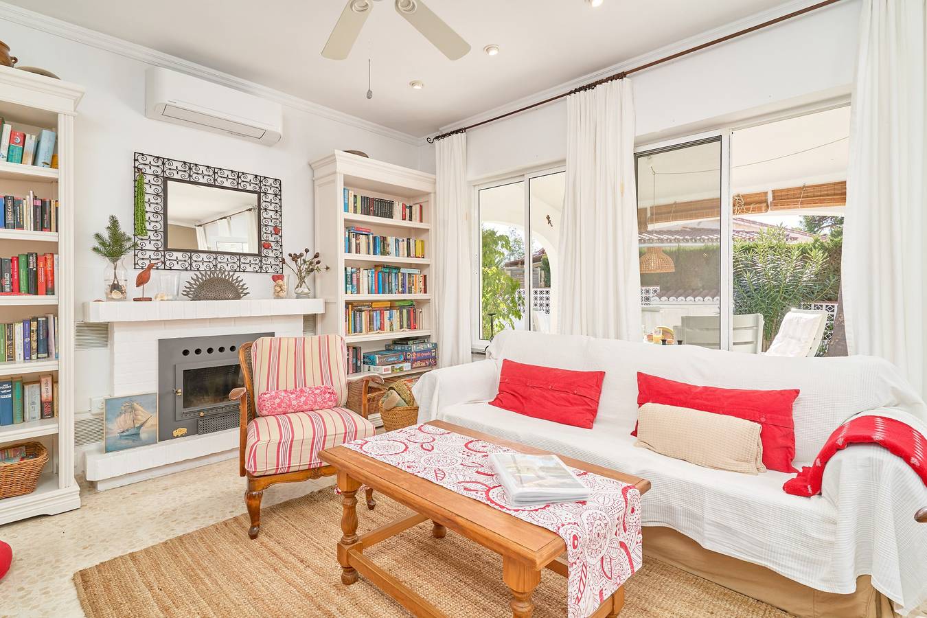 Maison de vacances 'La Sirenita' avec vue mer, wifi et climatisation in Urbanización Villa del Mar, Vélez-Málaga