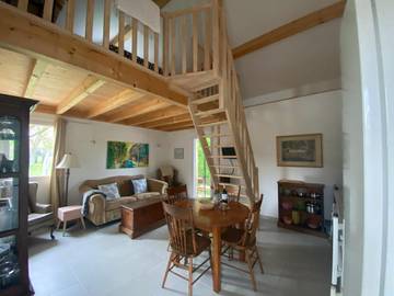 Gîte pour 2 personnes, avec vue et jardin à Valojoulx