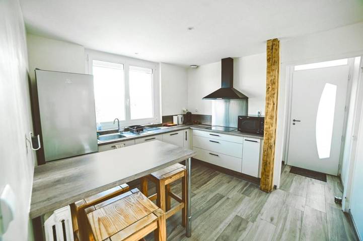 Gîte pour 6 personnes, avec vue ainsi que jardin et terrasse à Moncé-en-Belin - 4