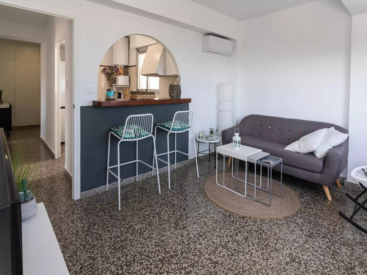 Entire apartment, 4 Rooms 5 People in Playa de Les Deveses, Dénia