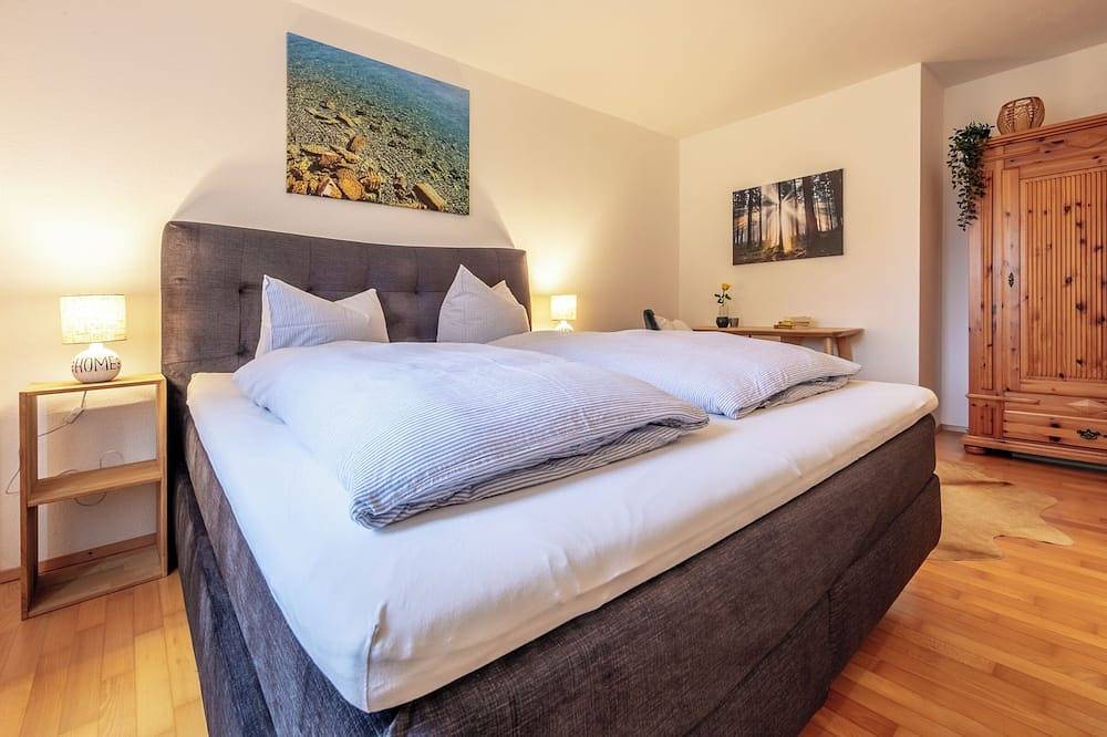 Ganze Wohnung, Fewo Seelilie für bis zu 4 Personen, in nur 200 m zum See in Moos, Untersee
