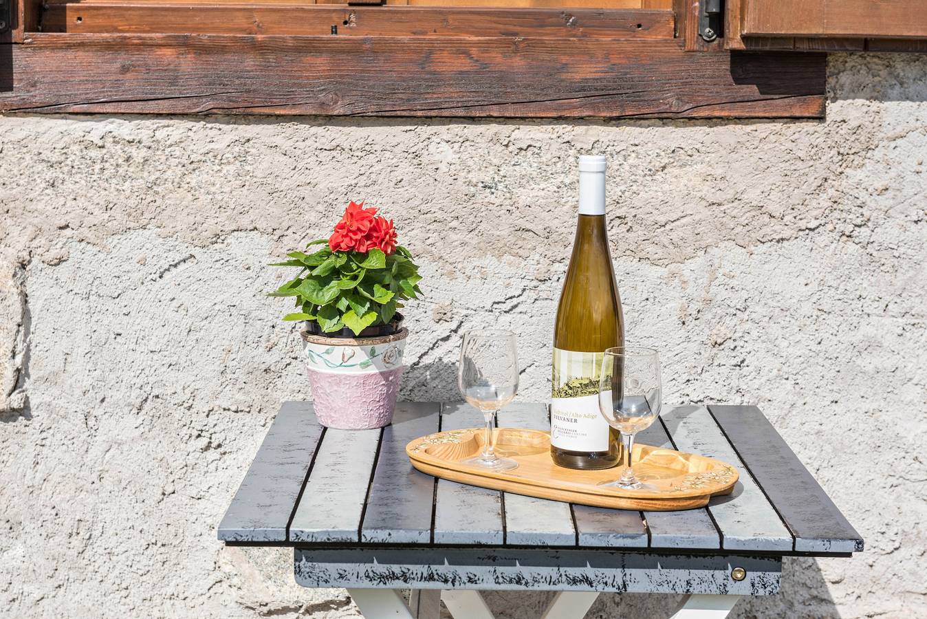 Bellissima casa vacanze "Baita Rustica immersa nel verde" con vista sulle montagne in Roncone, Sella Giudicarie