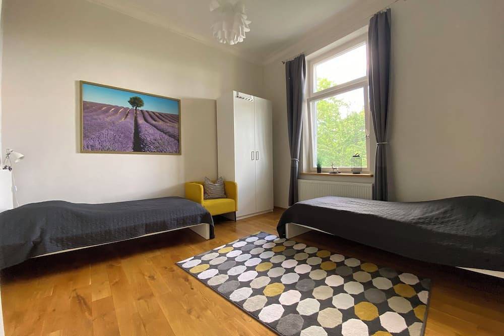 Ganze Wohnung, Traum-Jugendstilwohnung Bergstr. 18 Eg in Coburg, Oberes Maintal - Coburger Land