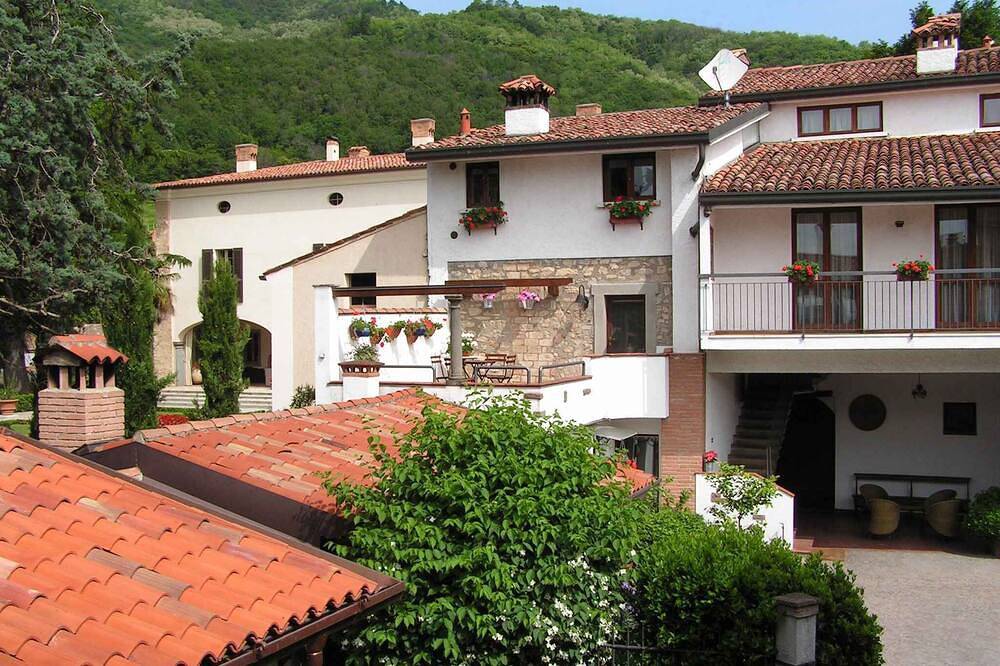 Agriturismo per 4 Persone in Comune di Provaglio d'Iseo, Lago d'Iseo