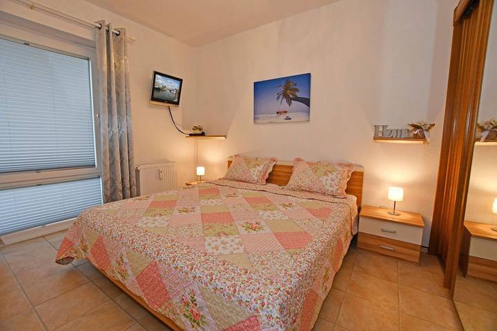 Ferienwohnung für 3 Personen, mit Terrasse in Dithmarschen - 2