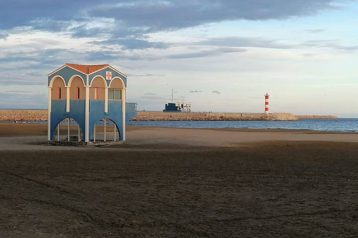 Camping pour 6 personnes, avec piscine et terrasse à Port-la-Nouvelle