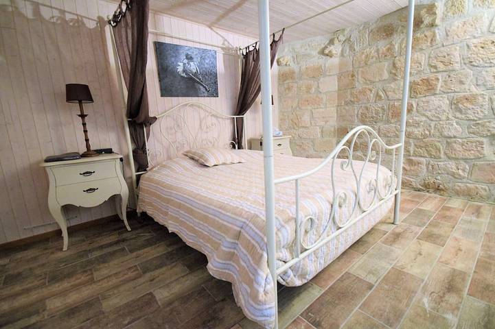Gîte pour 10 personnes, avec piscine ainsi que jardin et terrasse à Bon-Encontre - 2