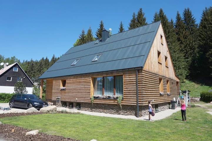 Apartament wakacyjny dla 4 osób, z ogród i sauna w Harrachov